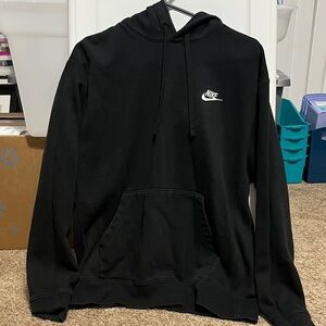 Nike Men's Black Pullover Hoodie